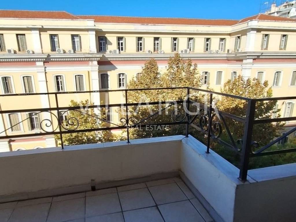 Θέα από μπαλκόνι