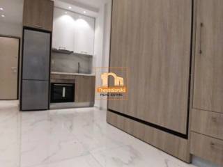 Ντεπώ, Στούντιο, 25 τ.μ.