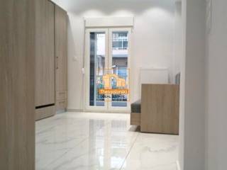 Ντεπώ, Στούντιο, 25 τ.μ.