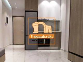 Ντεπώ, Στούντιο, 25 τ.μ.