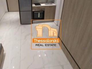 Ντεπώ, Στούντιο, 25 τ.μ.