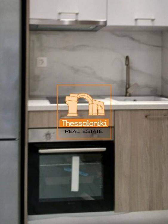 Ντεπώ, Στούντιο, 25 τ.μ.