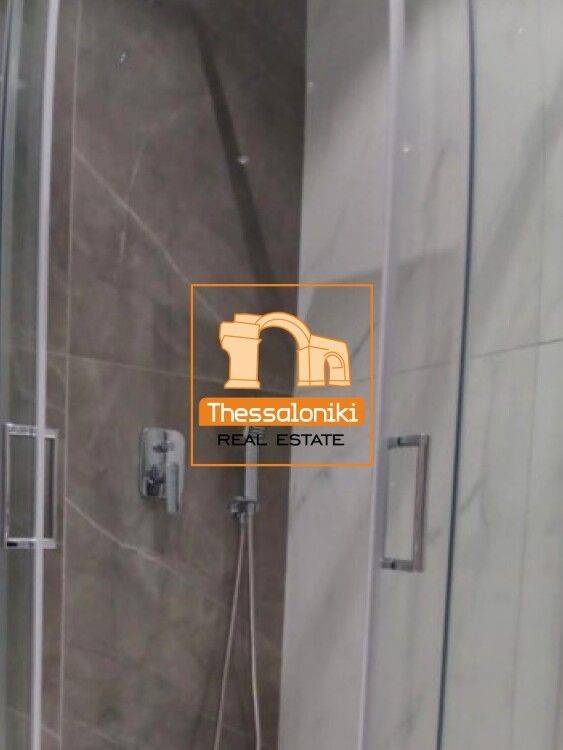 Ντεπώ, Στούντιο, 25 τ.μ.