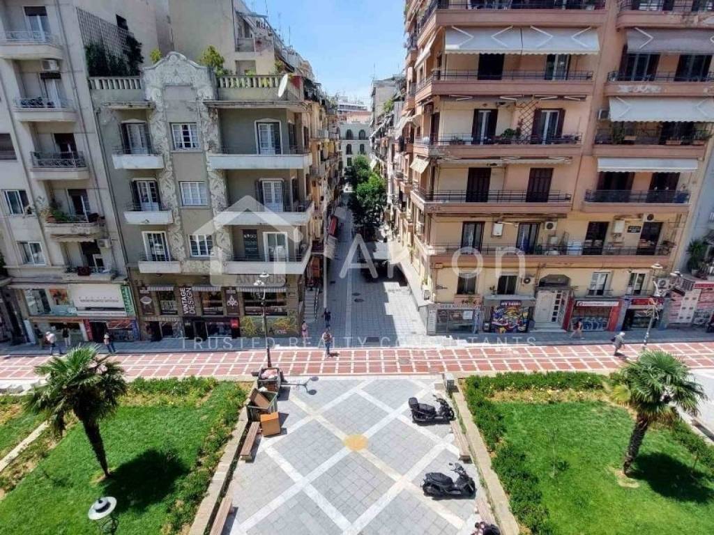 Θέα από μπαλκόνι