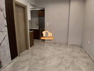 Ντεπώ, Γκαρσονιέρα, 37 τ.μ.