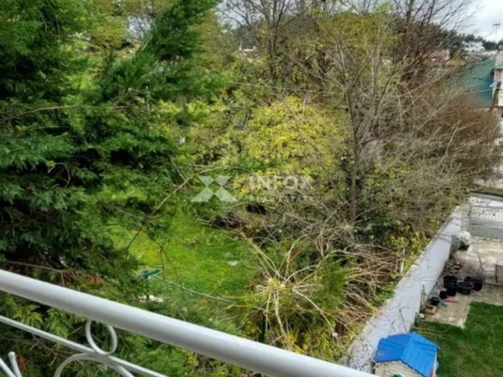 Θέα από μπαλκόνι