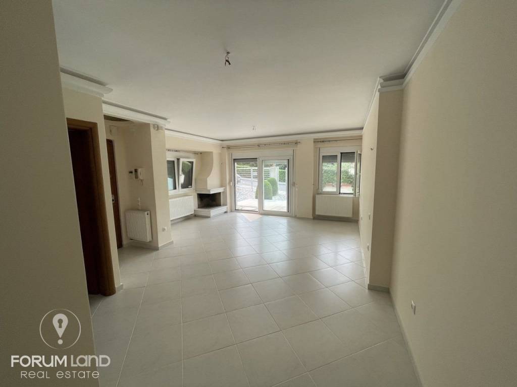 Forumland Real Estate, Σαλοκουζίνα