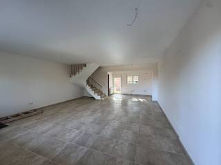 Saloni,koyzina,1os orophos