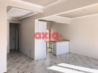  Ενοικιάζεται  Διαμέρισμα 85τ.μ. που βρίσκεται  στον 3ο όροφο  οικοδομής με ασανσέρ. Αποτελείται από 2 υπνοδωμάτια, 1 σαλονοκουζίνα και μπάνιο.