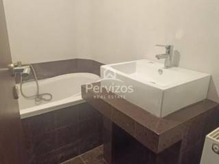 Μπάνιο,Ισόγειο