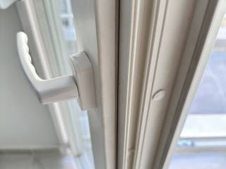 Forumland Real Estate, Κουφώματα