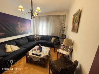 Forumland Real Estate, σαλόνι