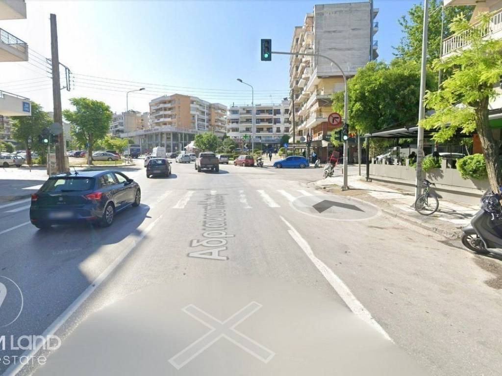 Forumland Real Estate, Αδριανουπόλεως περιοχή