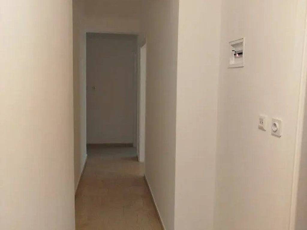 Forumland Real Estate, Διάδρομος