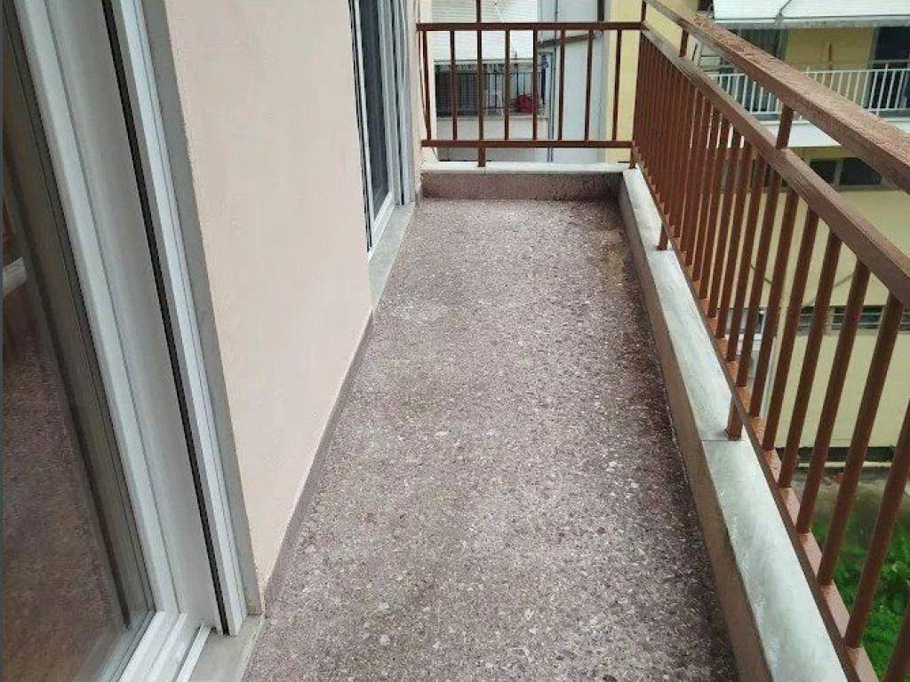 Forumland Real Estate, Βεράντες