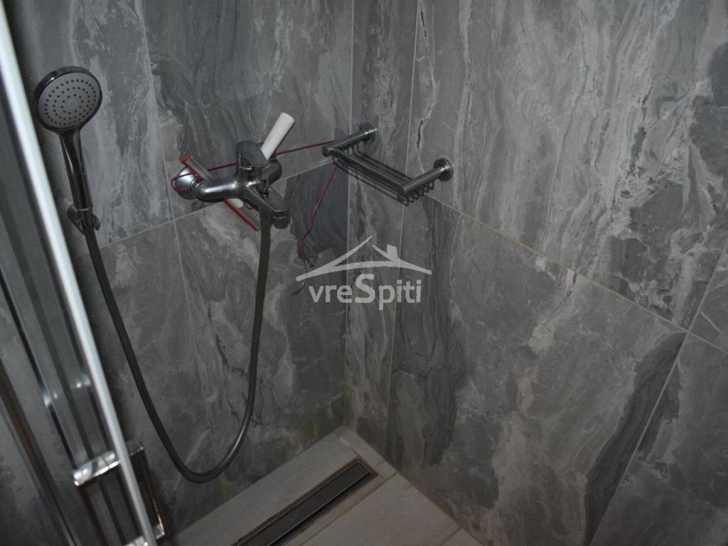 ΚΑΜΠΙΝΑ ΛΟΥΤΡΟΥ