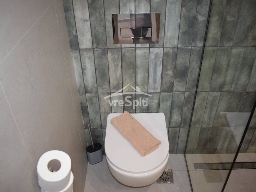 ΑΠΟΨΗ ΜΠΑΝΙΟΥ