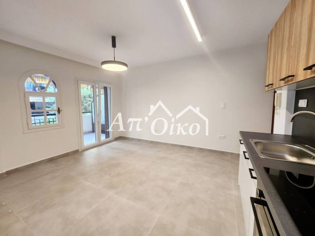 Σαλοκουζίνα