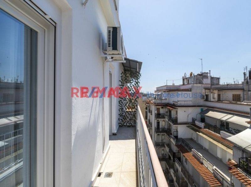 Θέα από μπαλκόνι