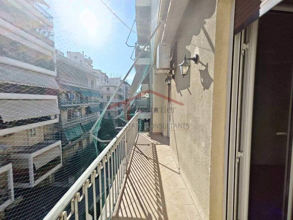 Θέα από μπαλκόνι