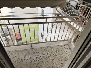 πίσω μπαλκόνι