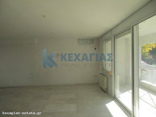 ΚΕΝΤΡΙΚΟ ΣΑΛΟΝΙ ΑΝΩΓΕΙΟΥ