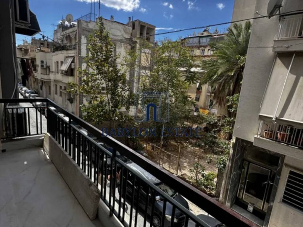 Θέα από μπαλκόνι