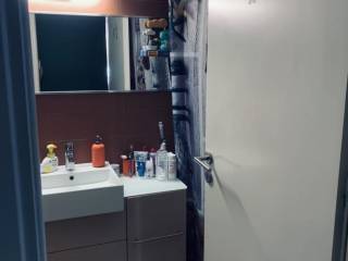 μπανιο σε διαμέρισμα με θέα, Αμπελόκηποι 03