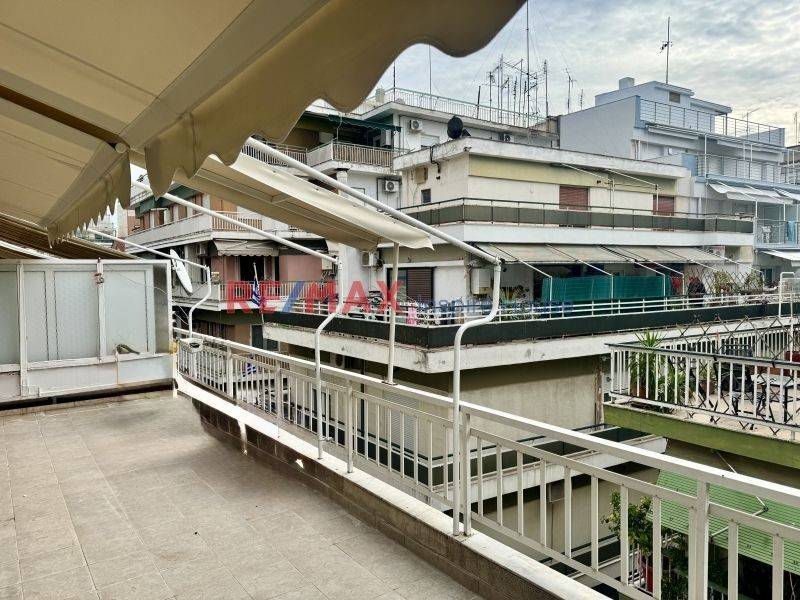 Θέα από μπαλκόνι