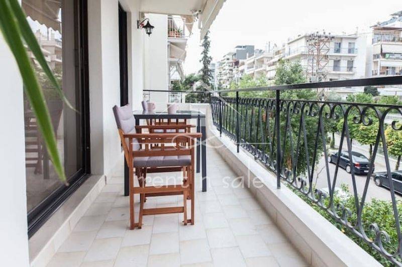 Θέα από μπαλκόνι