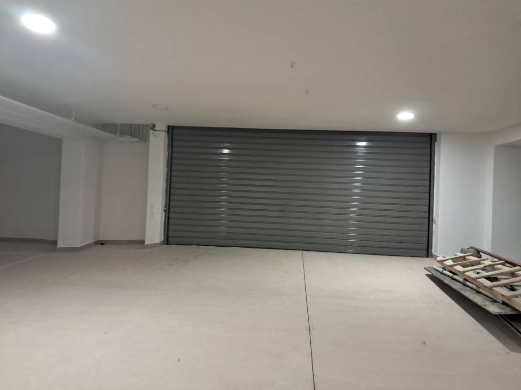 Parkin ypogeioy poly aneto