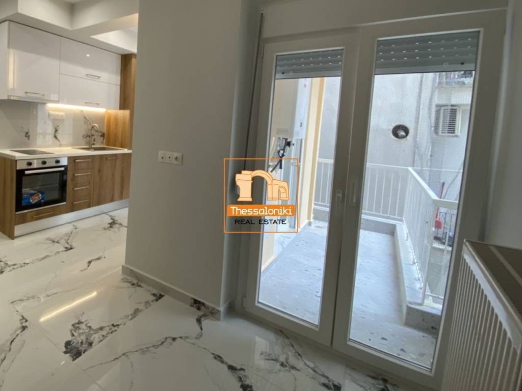 Καμάρα, Στούντιο, 30 τ.μ.