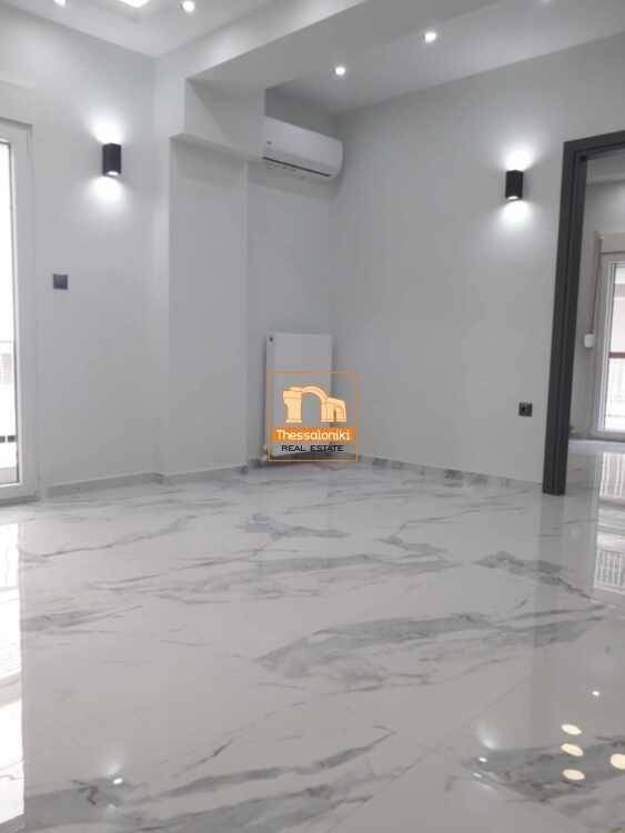 Γαλλικό Ινστιτούτο, Γκαρσονιέρα, 35 τ.μ.