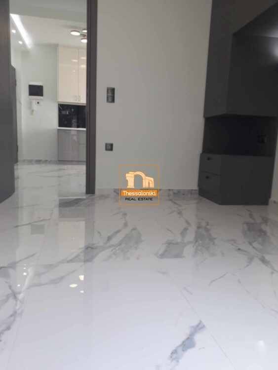 Γαλλικό Ινστιτούτο, Γκαρσονιέρα, 35 τ.μ.