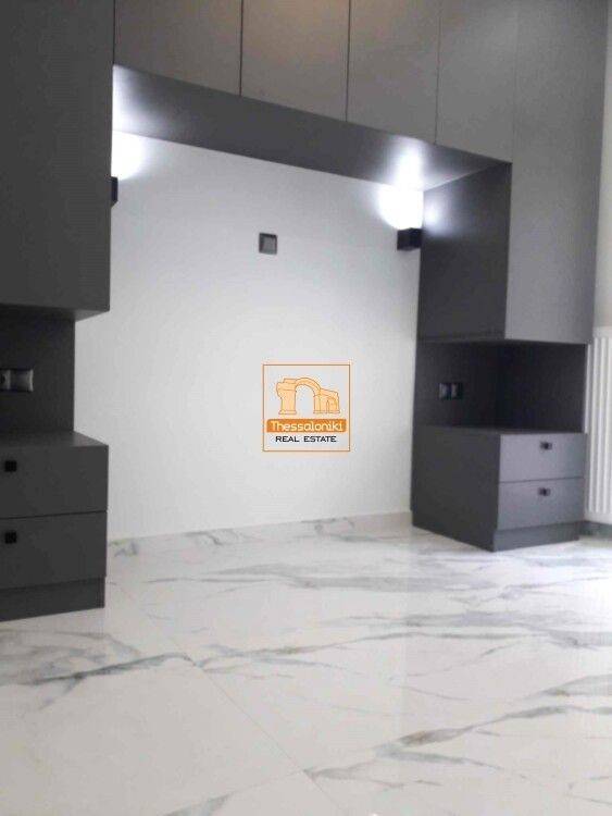 Γαλλικό Ινστιτούτο, Γκαρσονιέρα, 35 τ.μ.