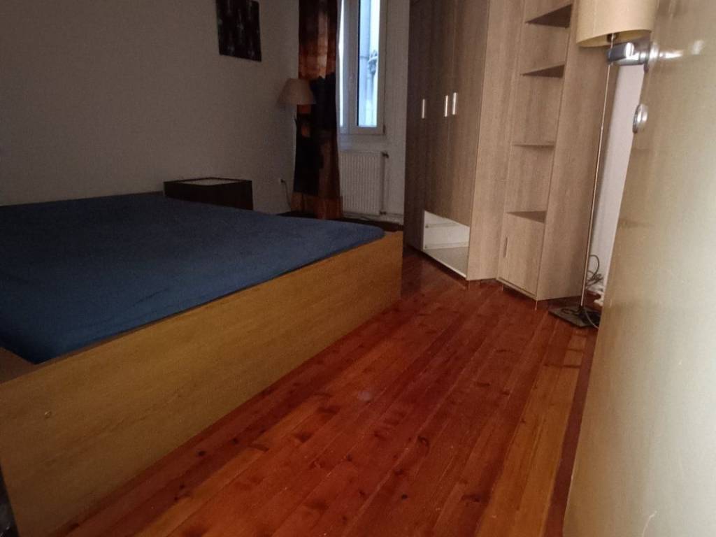 ANYPLACE MESITIKES YPERESIES