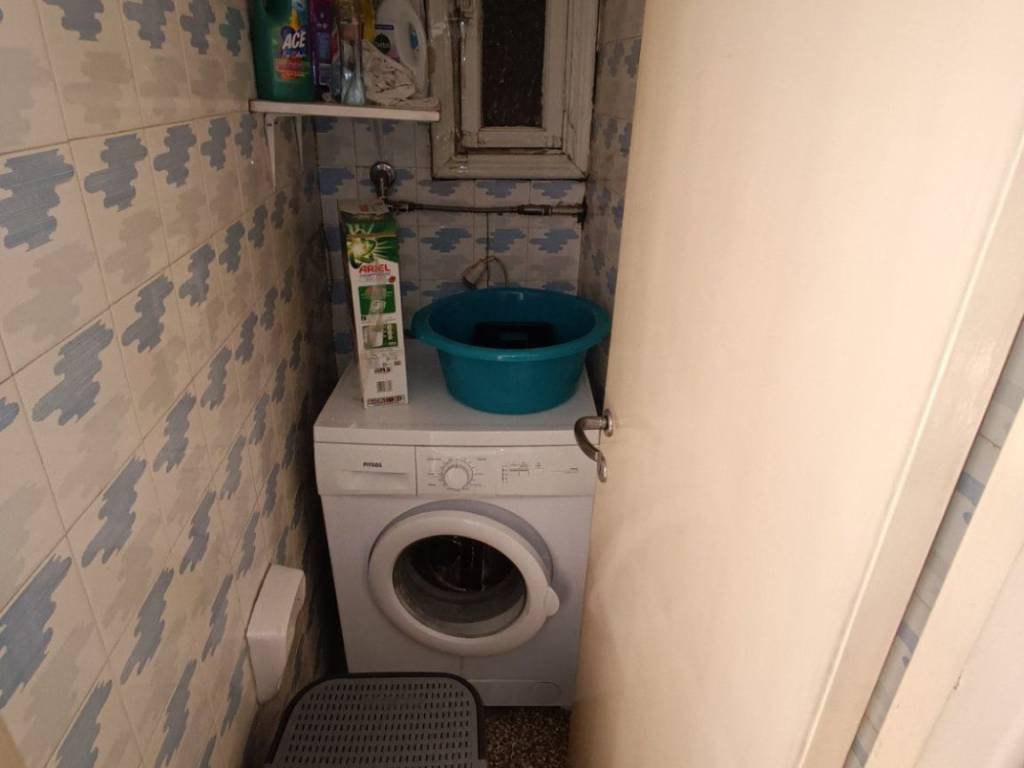 ANYPLACE MESITIKES YPERESIES