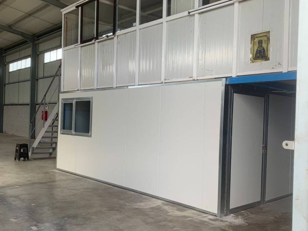 ΤΜΗΜΑ ΑΠΟ ΤΟ ΕΣΩΤΕΡΙΚΟ ΤΩΝ ΑΠΟΘΗΚΩΝ