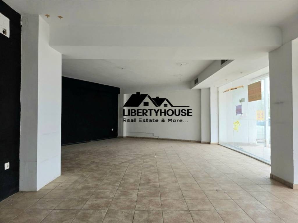 Άνετος χωρος &amp; διαθέτει αποθήκη