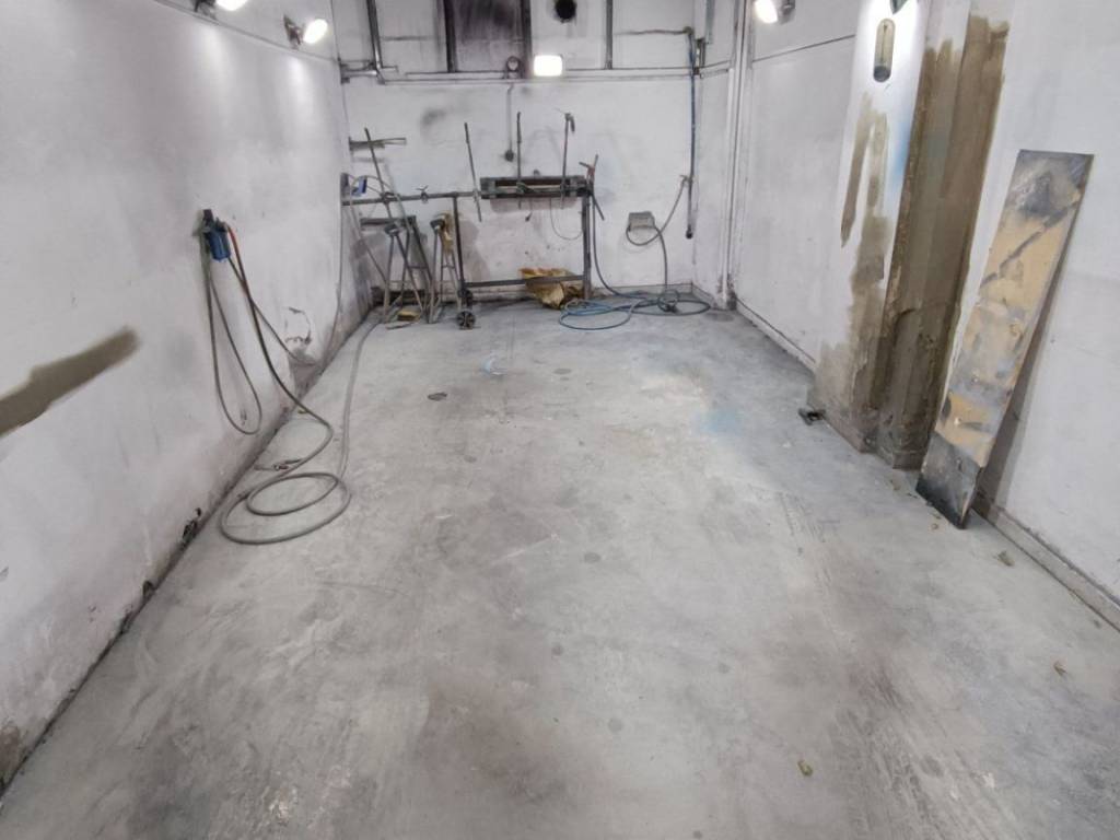 ANYPLACE MESITIKES YPERESIES