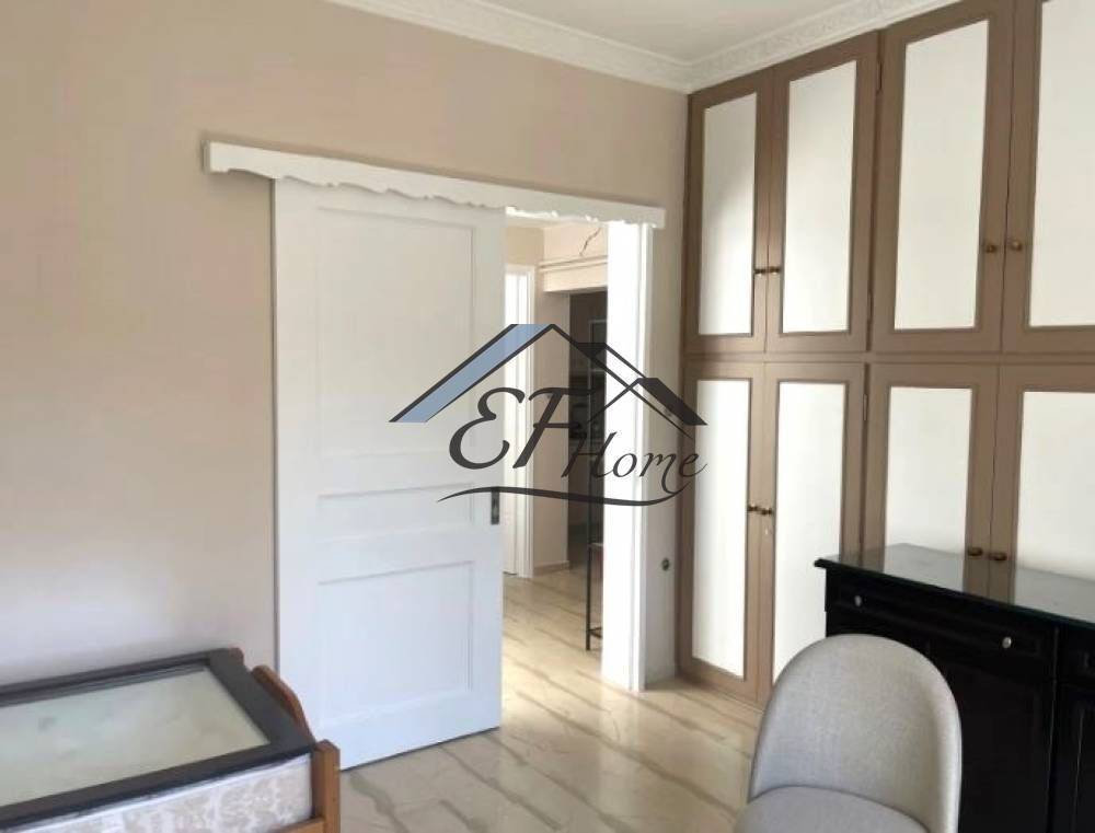 Ενιαίος χώρος υπνοδωμάτιο-σαλόνι