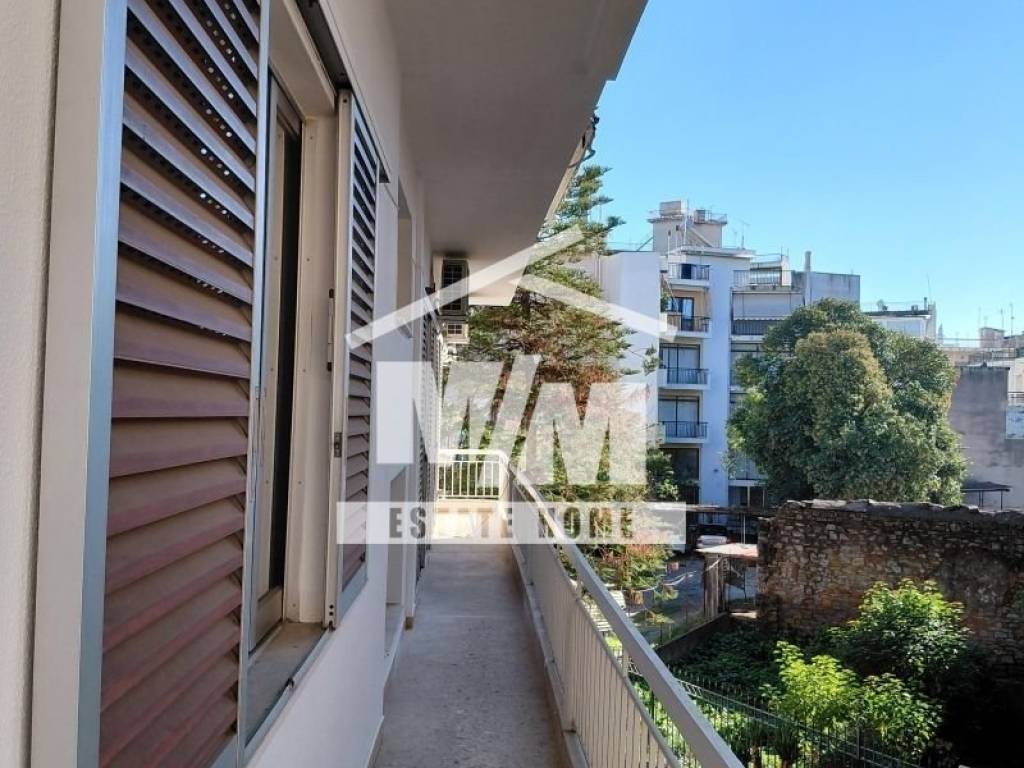 Θέα από μπαλκόνι