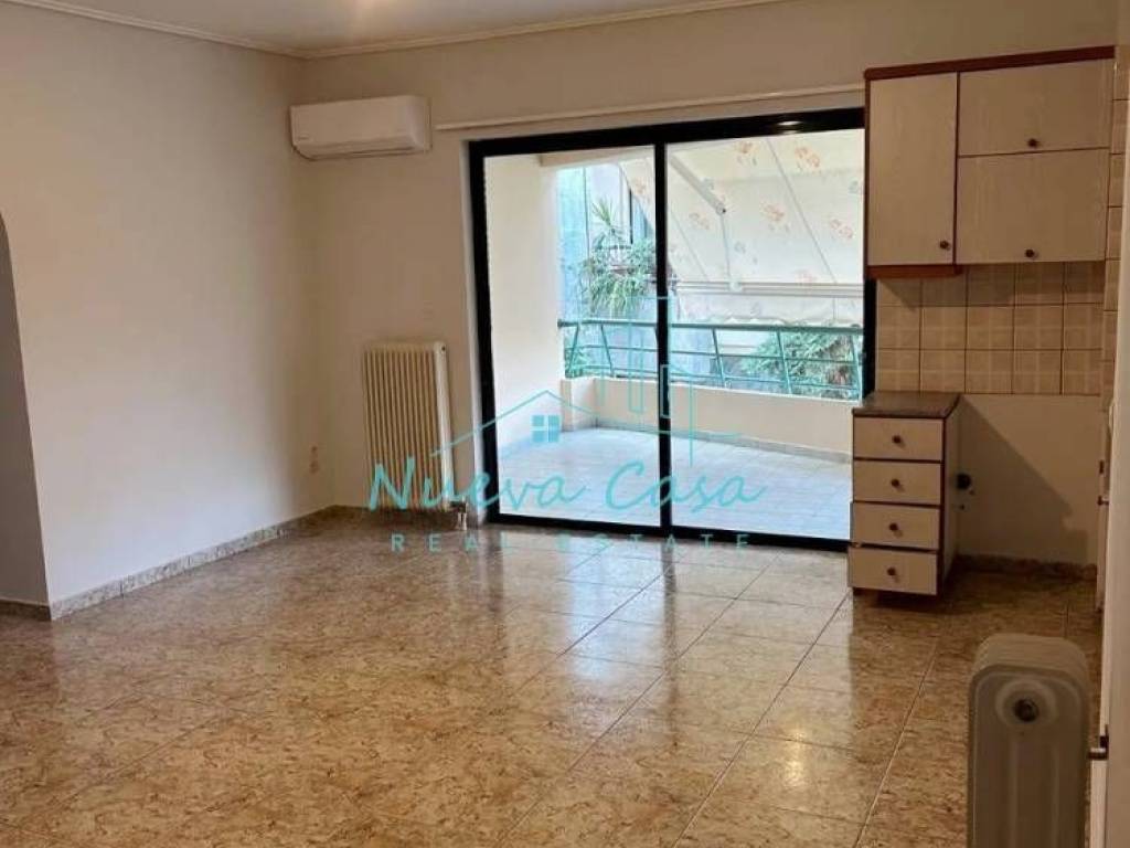 Σαλοκουζίνα