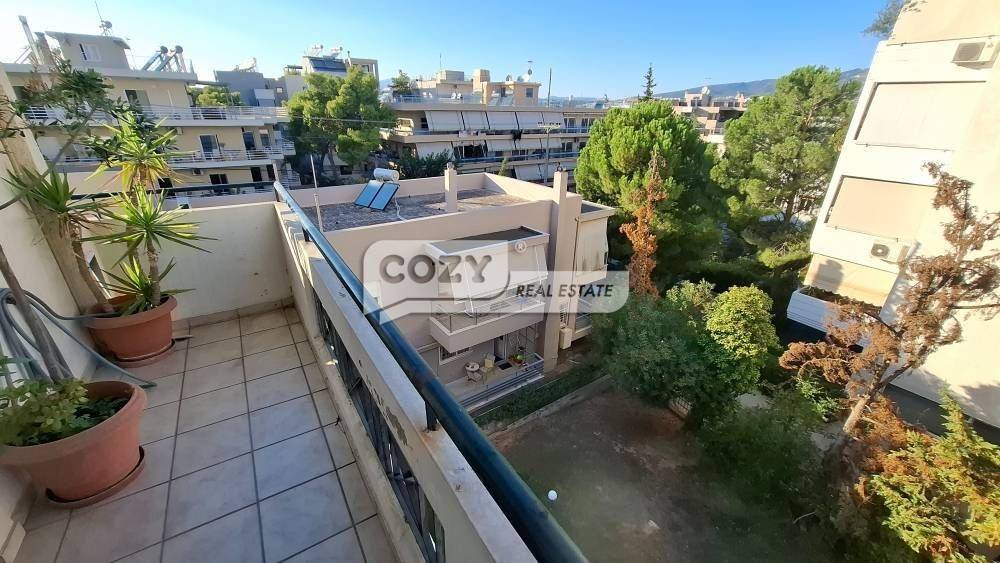 Θέα απο μπαλκόνι