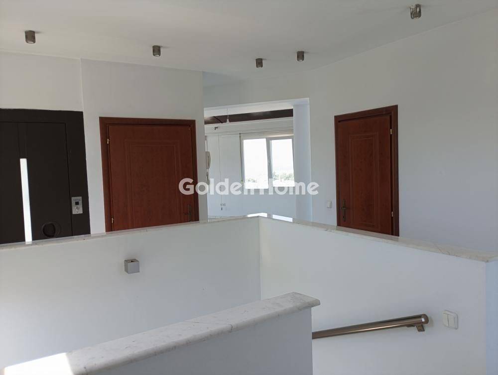 Χολ - Διάδρομος