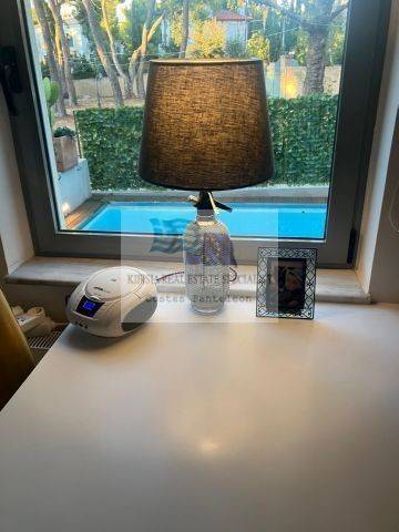 VIEW TO THE SWIMMING POOL