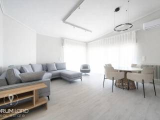 Forumland Real Estate, Καθιστικό