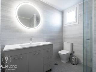 Forumland Real Estate, Μπάνιο