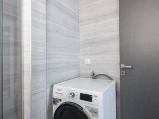 Forumland Real Estate, Μπάνιο