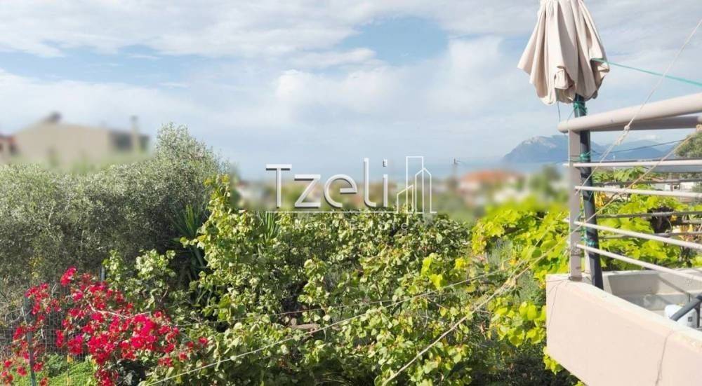 Θέα απο μπαλκόνι